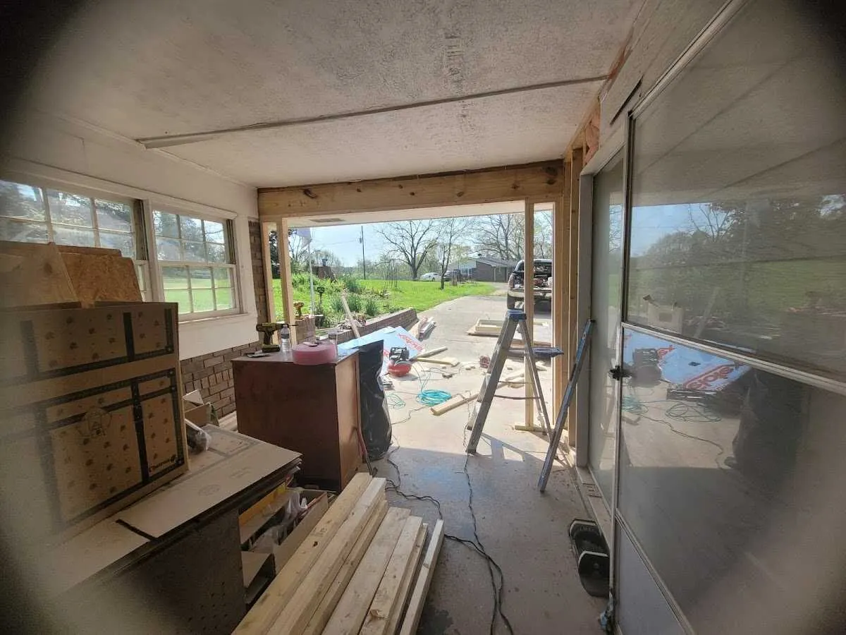 Air movers and dehumidifier for Drying & Dehumidification in Larchmont